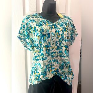 Brand new with tag size small top by Jodifl